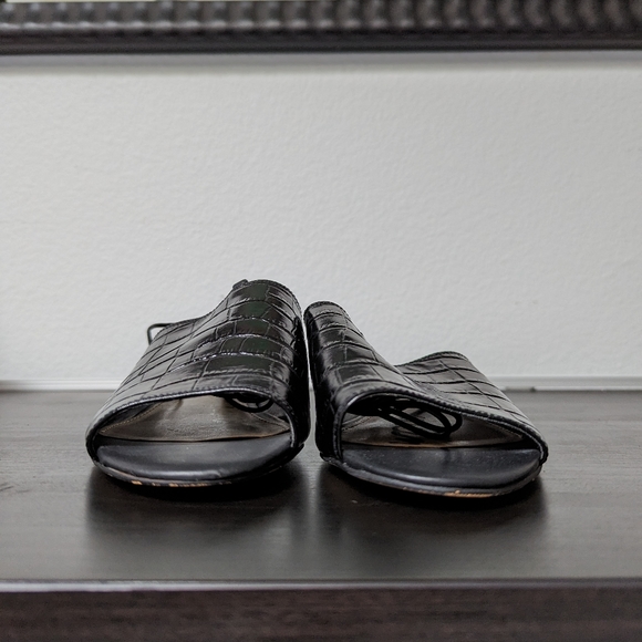 Sam Edelman 'Tia' Black Croc Embossed Lace Sandals (US W7.5) - Picture 4 of 11